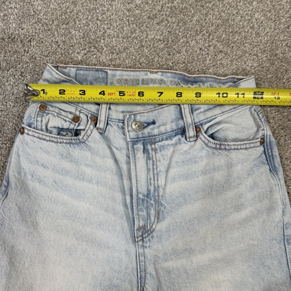 American Eagle Strigid Mom Jeans Light Wash Straight Leg High Rise Size 000 x 31 - Picture 4 of 8